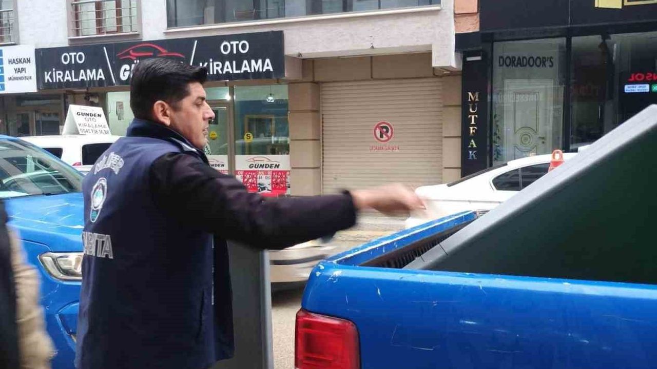 Nilüfer'de Kaldırımlar İşgallerden Arındırıldı