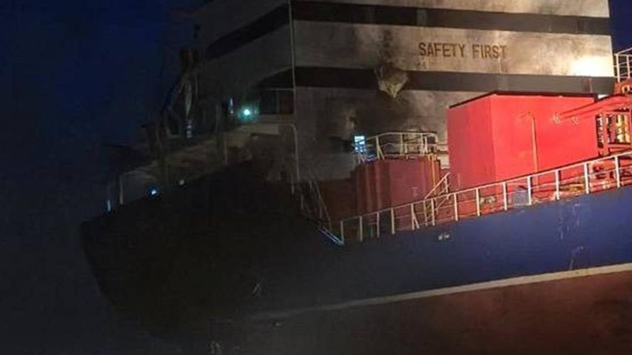 Odessa'da Ata Voyager Türk Gemisi İHA Saldırısında Vuruldu