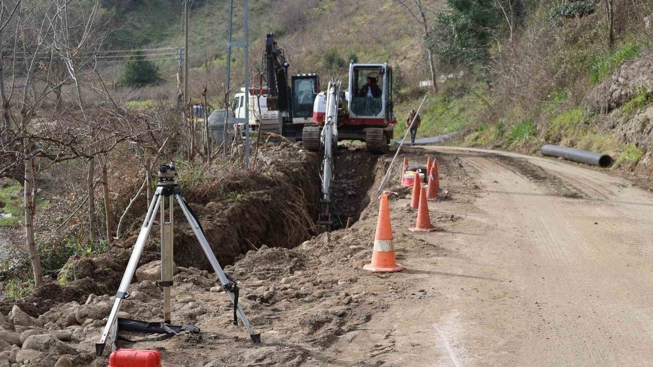 Ordu'da Altyapı Atağı: Gülyalı'da 800 Metrelik Kanalizasyon Yenileniyor