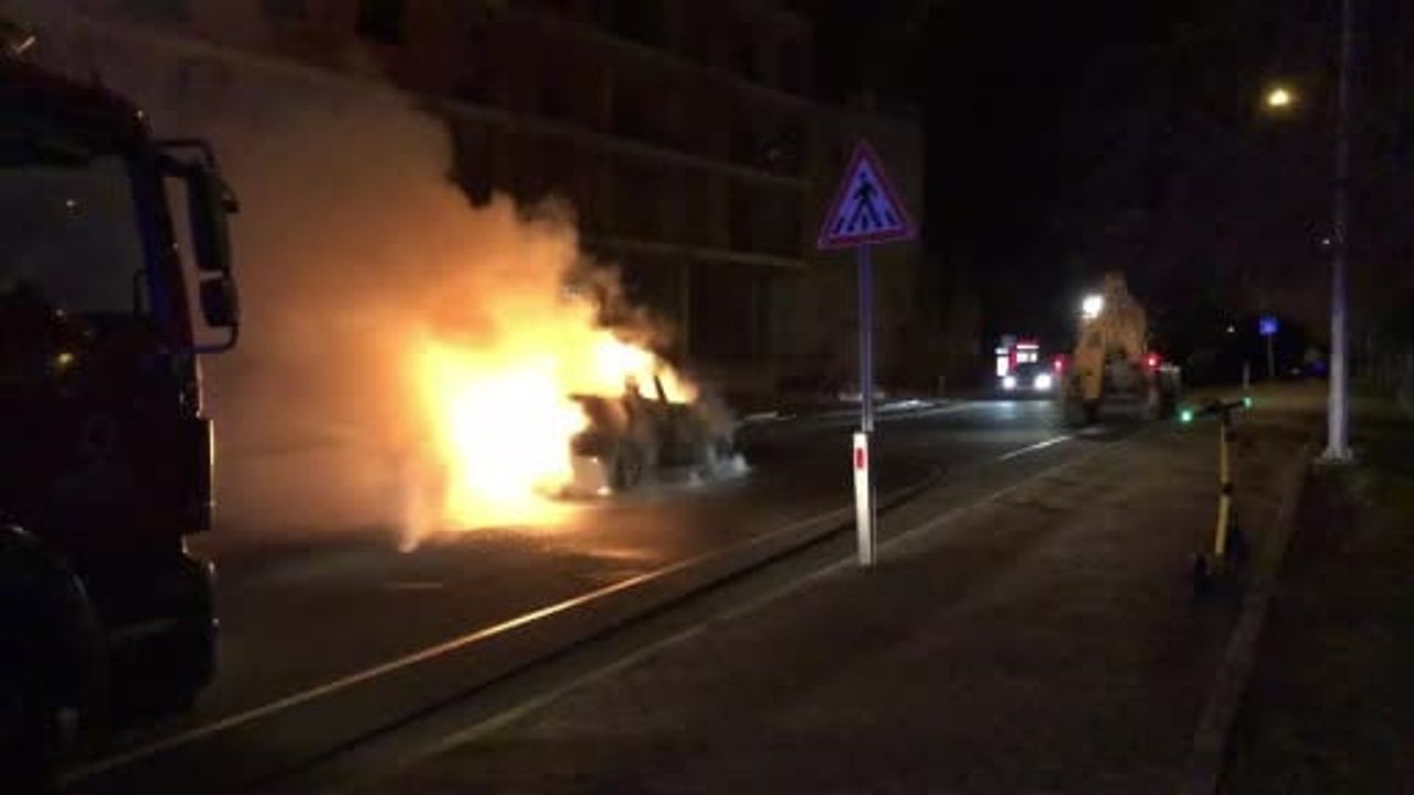 Ordu/Ünye'de Seyir Halindeki Kamyonet Alev Aldı: 52 BK 087 Küle Döndü