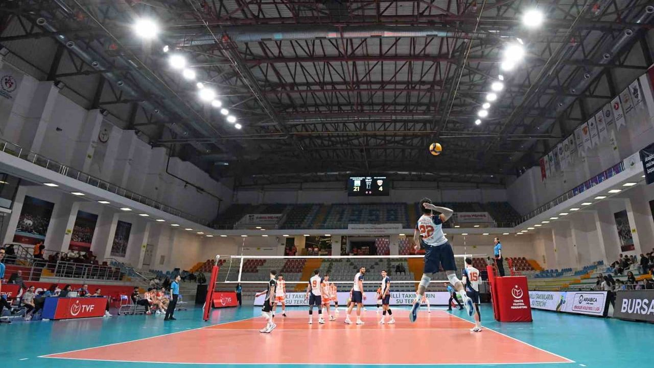 Osmangazi Belediyespor 3-0 ile 1954 Adanaspor'u Mağlup Etti — Play-off İddiası Sürüyor