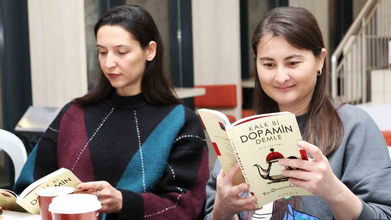 Osmangazi'de Kolektif Okuma: 'Kalk Bi Dopamin Demle' Tartışıldı
