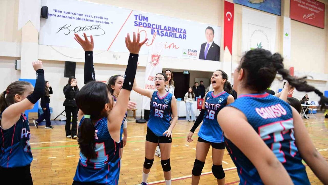 Osmangazi'de Mini Voleybol Turnuvası'nda Ödüller Sahiplerini Buldu