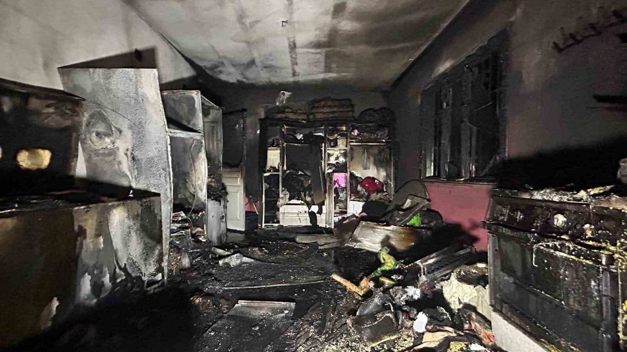 Osmaniye'de Müstakil Evde Yangın Söndürüldü