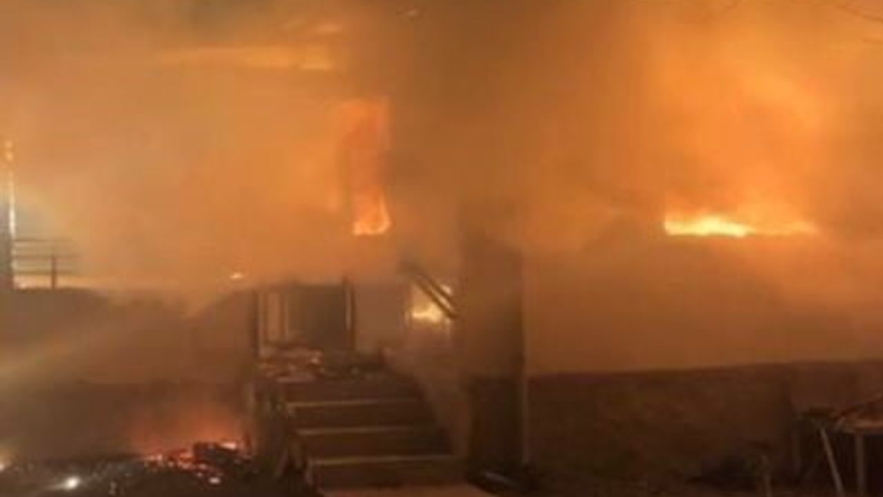 Osmaniye Düziçi'de Tek Katlı Evde Yangın Söndürüldü