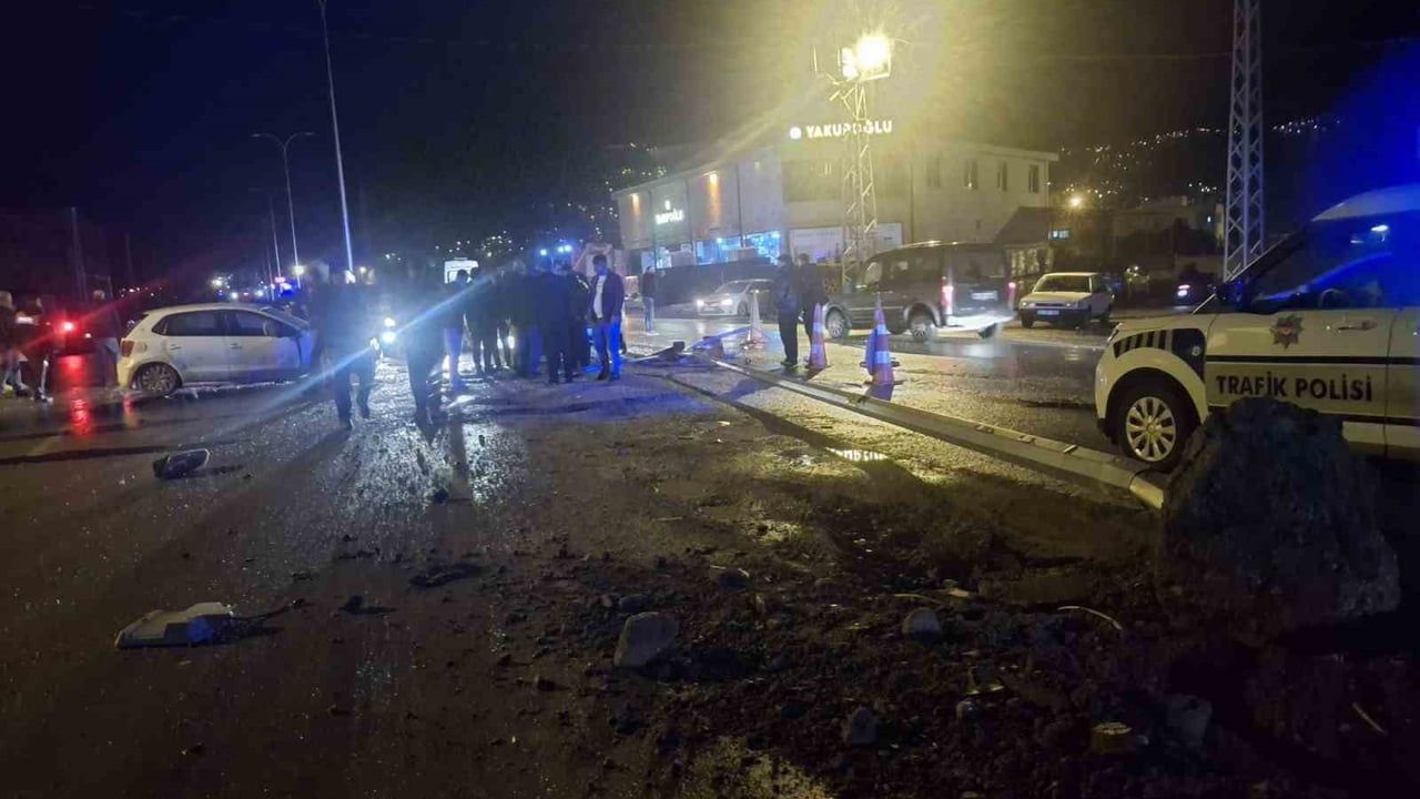 Osmaniye Düziçi'de Trafik Kazası: 2 Yaralı