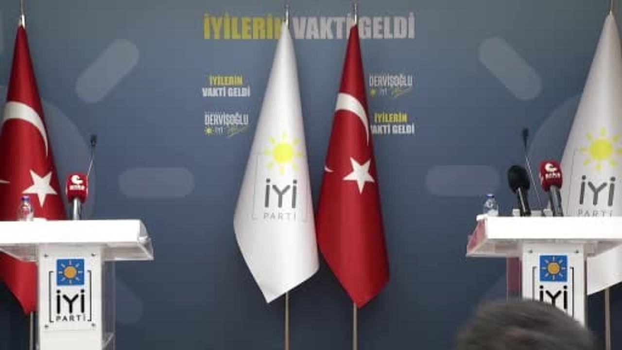 Özgür Özel'den Müsavat Dervişoğlu'na Ziyaret: Ortak Açıklama ve Adalet Tartışması