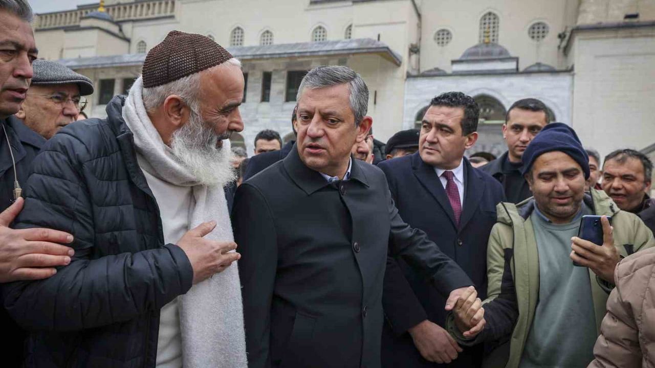 Özgür Özel: 'Emeklinin Sesi Ülkenin Ana Gündemidir'