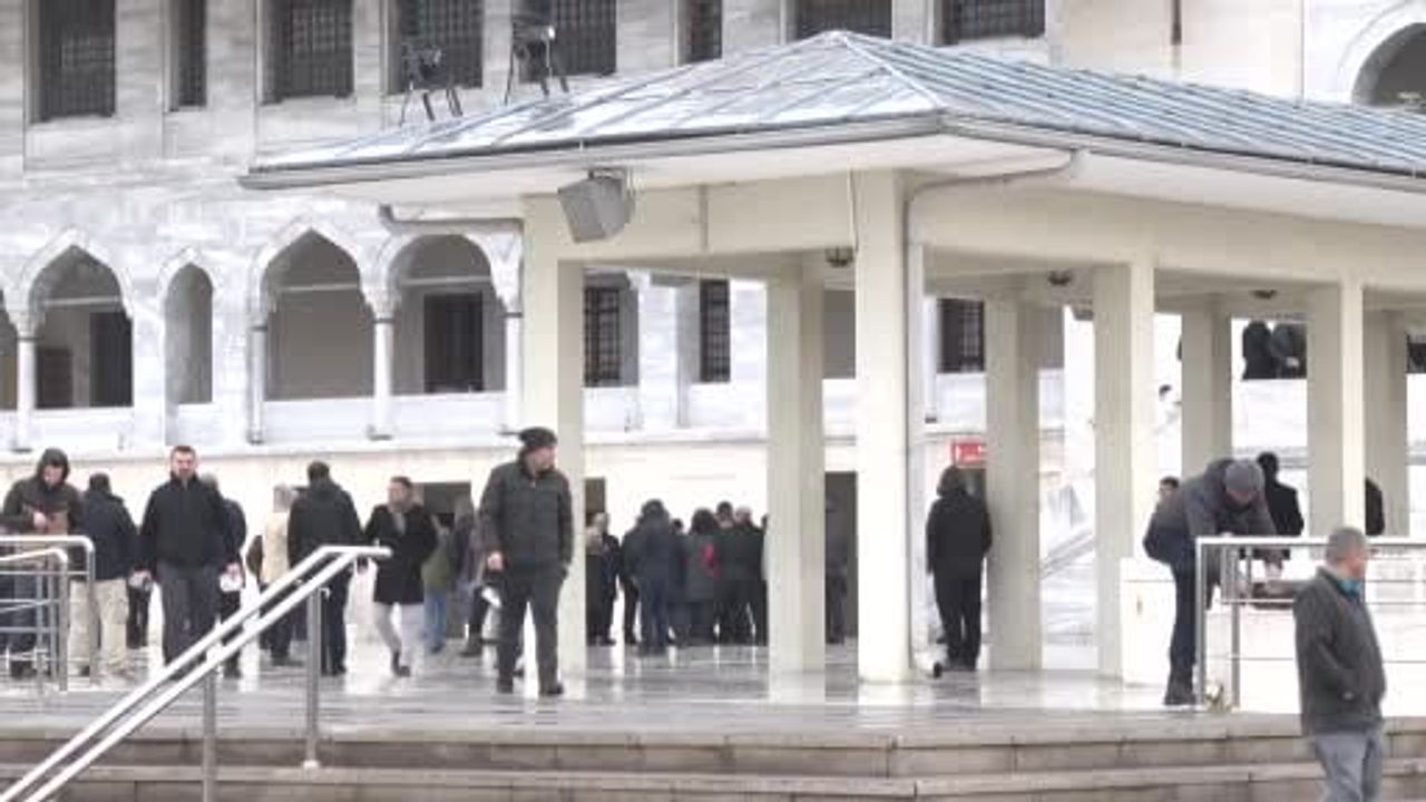 Özgür Özel: Emeklinin Sesi Ülkenin Asıl Gündemidir