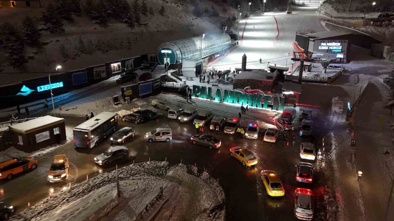 Palandöken Kayak Merkezi'nde Yılbaşı Güvenliği: Jandarma ve Polis Görevde