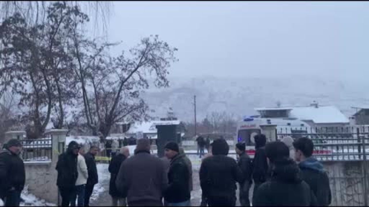 Palu'da Trenin Çarptığı Zihinsel Engelli Muhammet Bahçeci Hayatını Kaybetti