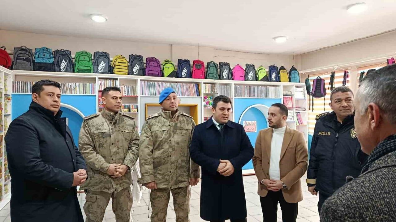 Patnos'ta 'İyilik Dükkanı' Açıldı — Askıda Kırtasiye ile Öğrencilere Destek