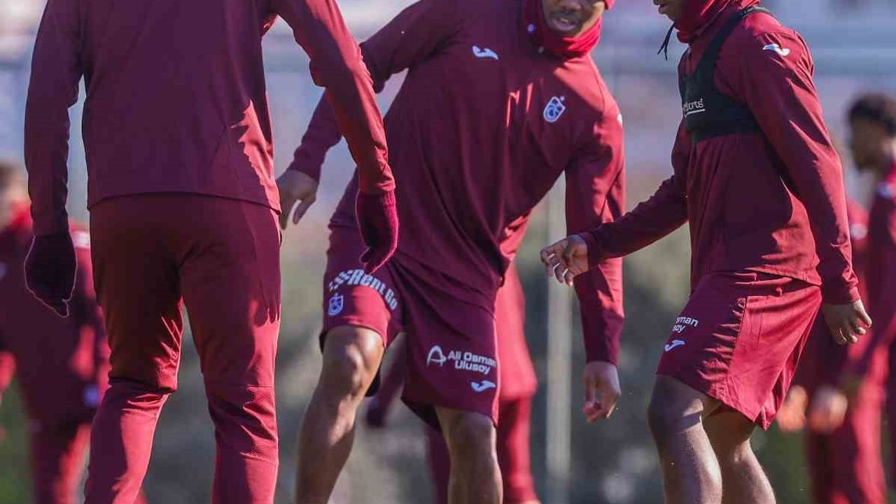 Paul Onuachu Trabzonspor'a Döndü, Kasımpaşa Hazırlıklarına Katıldı