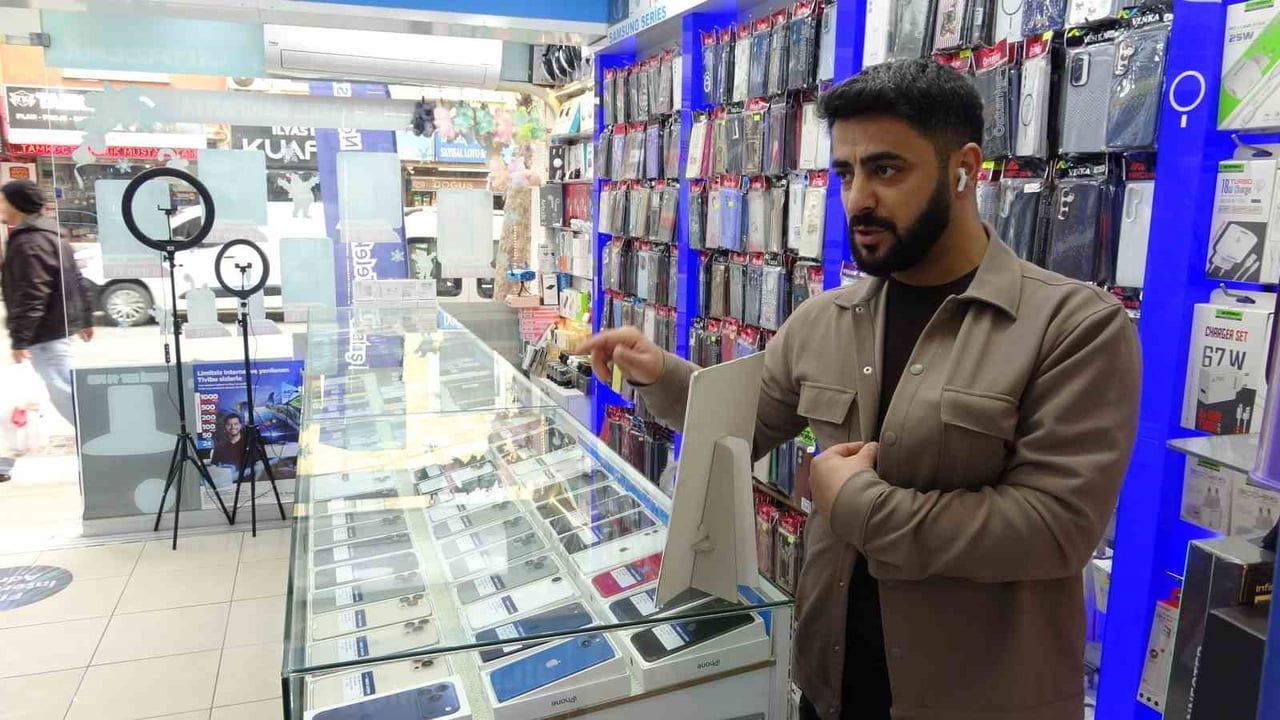 Pendik’te kova oyunu: 283 bin TL'lik telefon hırsızlığı