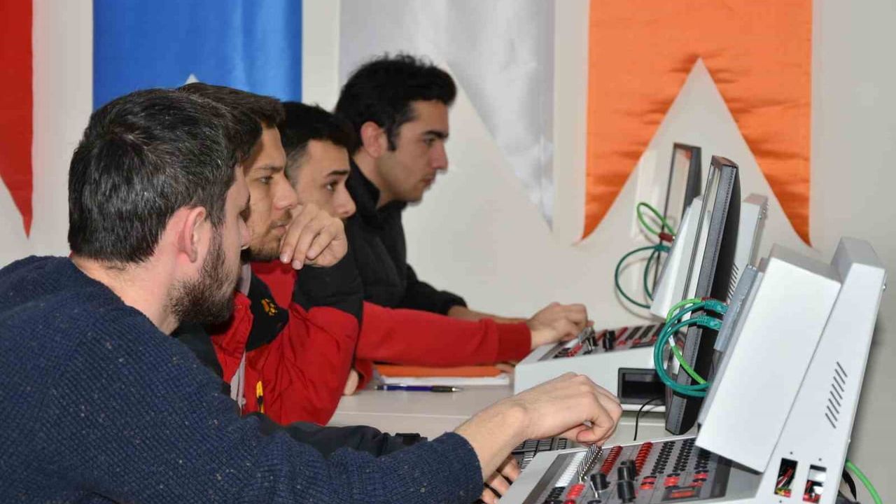 Pendik YETGİM'de 380 Genç Sanayiye İş Bağladı