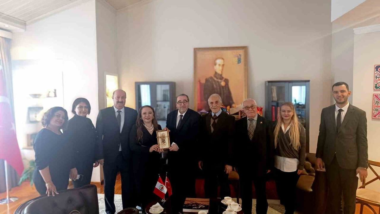 Peru ile Türkiye Sağlık Turizmi, Tarım ve Ticarete İş Birliği Görüşmesi