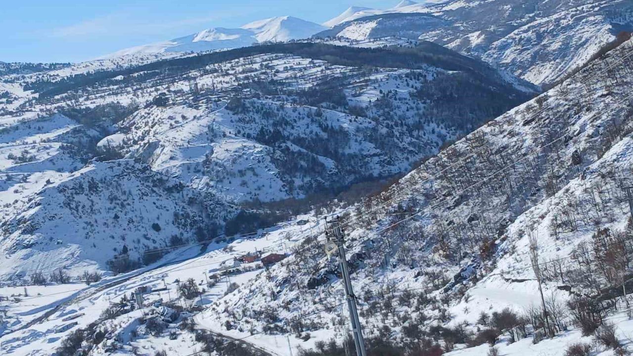 Posof’ta Karla Mücadele Başladı — Belediye ve Karayolları Seferber