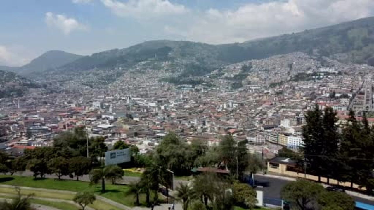 Quito'da Türk Mutfağı: Şef İbrahim Yegin'in Döner ve Kebap Başarısı