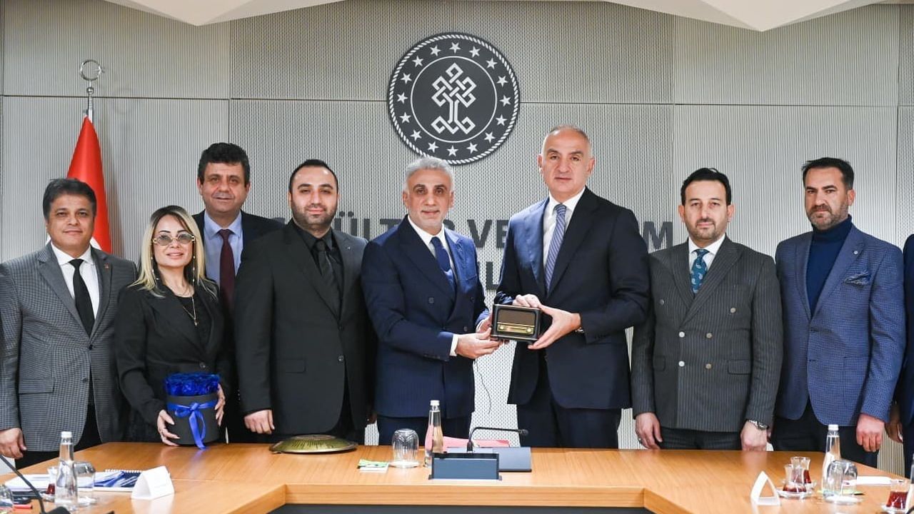 RATEM Başkanı Vedat Gündoğan, Bakan Ersoy ile Yayıncılığın Geleceğini Görüştü