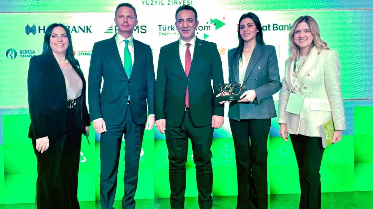 RE&UP'e Sürdürülebilirlik Liderleri Ödülü: Tekstilde Döngüsel Ekonomi Başarısı