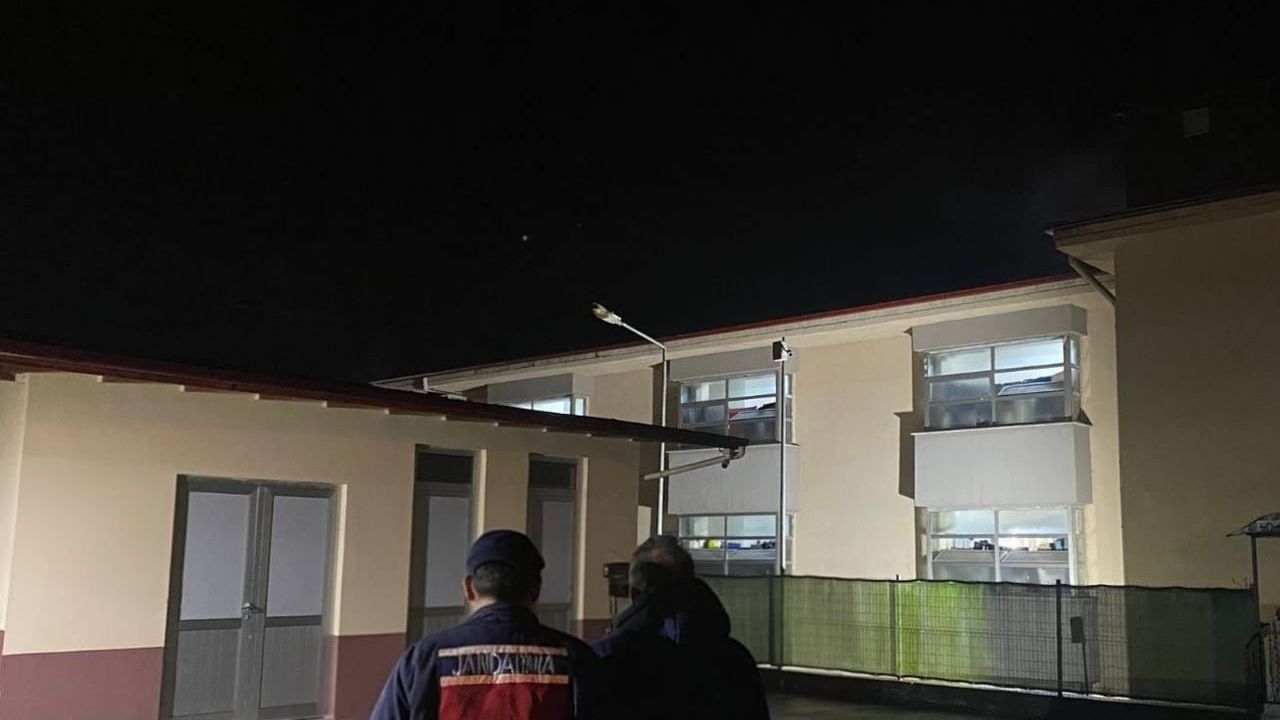 Rize’de Aranan 2 Şahıs Yakalandı, Cezaevine Gönderildiler