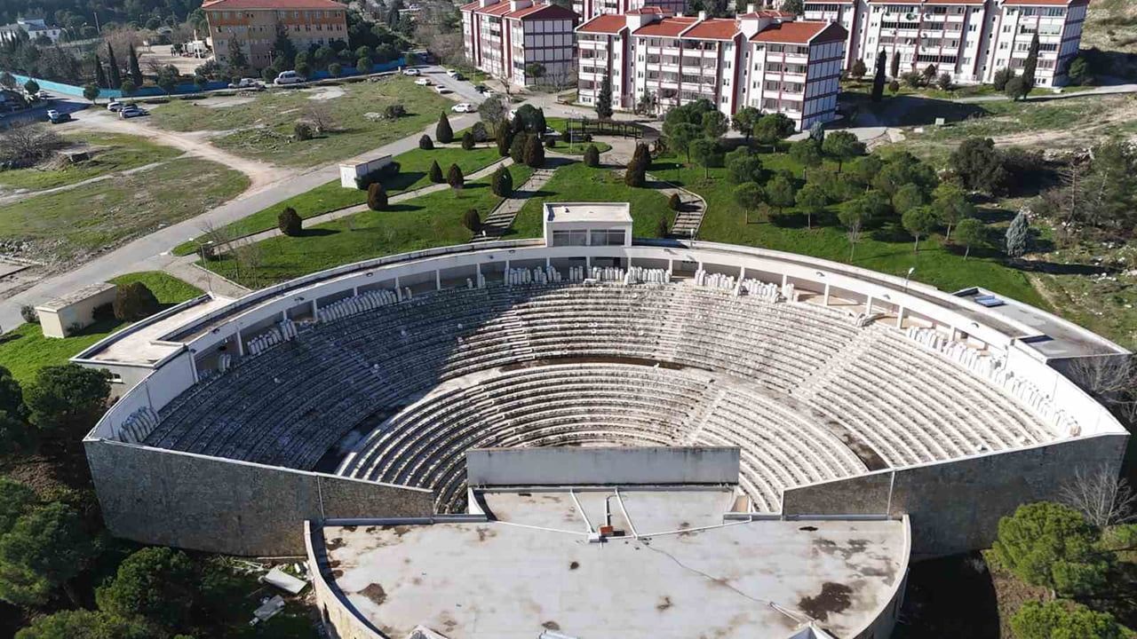 Şadan Gökovalı Açık Hava Tiyatrosu yenileniyor — Çağdaş ve erişilebilir