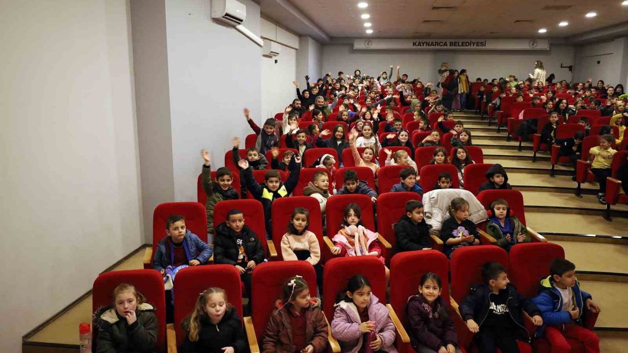 Sakarya Büyükşehir Ocak'ta bin 500 Çocuğu Tiyatroyla Buluşturdu