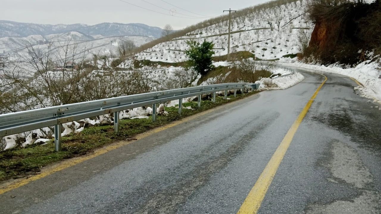 Sakarya'da 5 Bin Metrelik Oto Korkuluk Montajı Tamamlandı