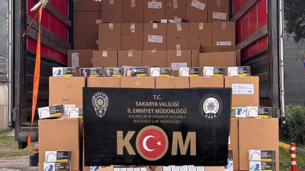 Sakarya’da Otoyolda 6 milyon 610 bin Kaçak Makaron Ele Geçirildi