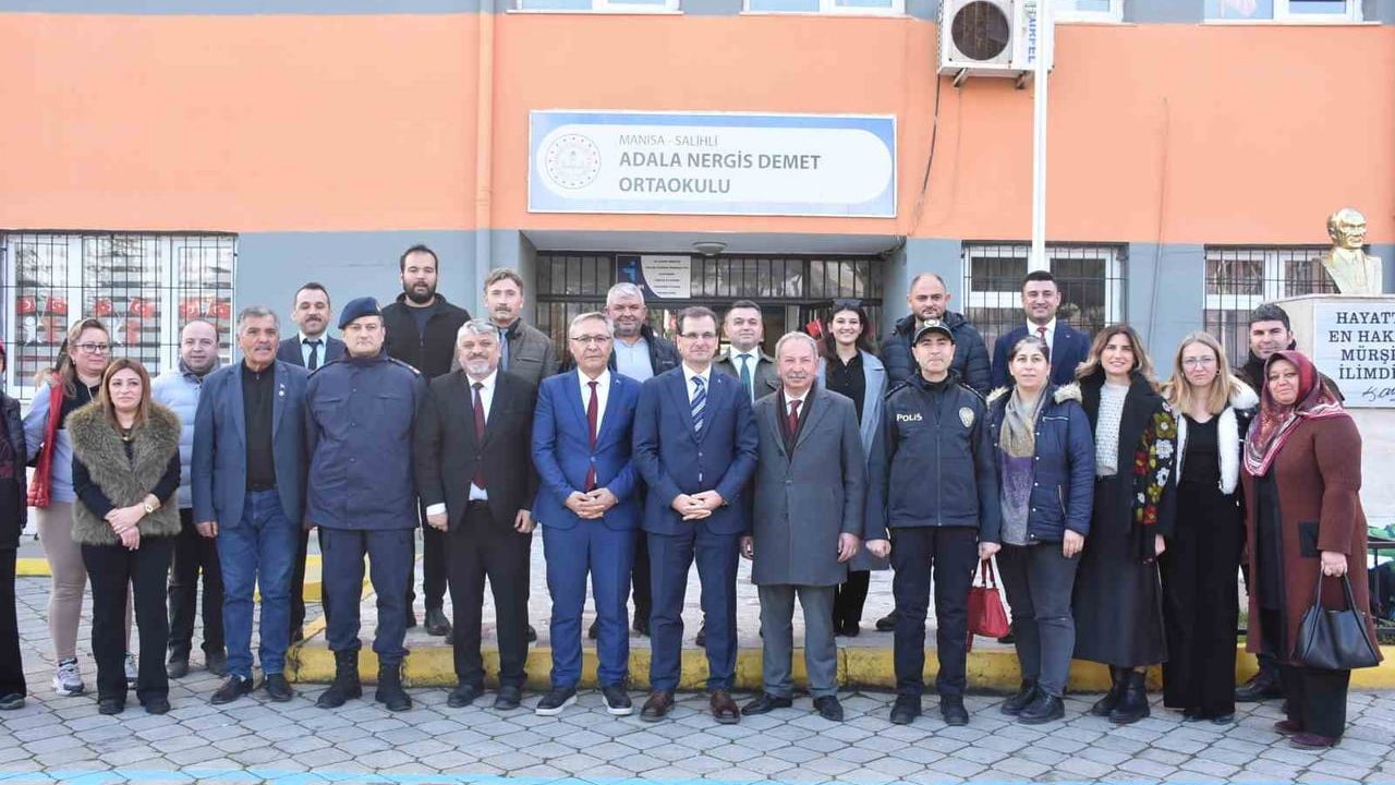 Salihli'de Adala Nergis Demet Ortaokulu'na SEDEP Destekli Müzik Sınıfı Açıldı