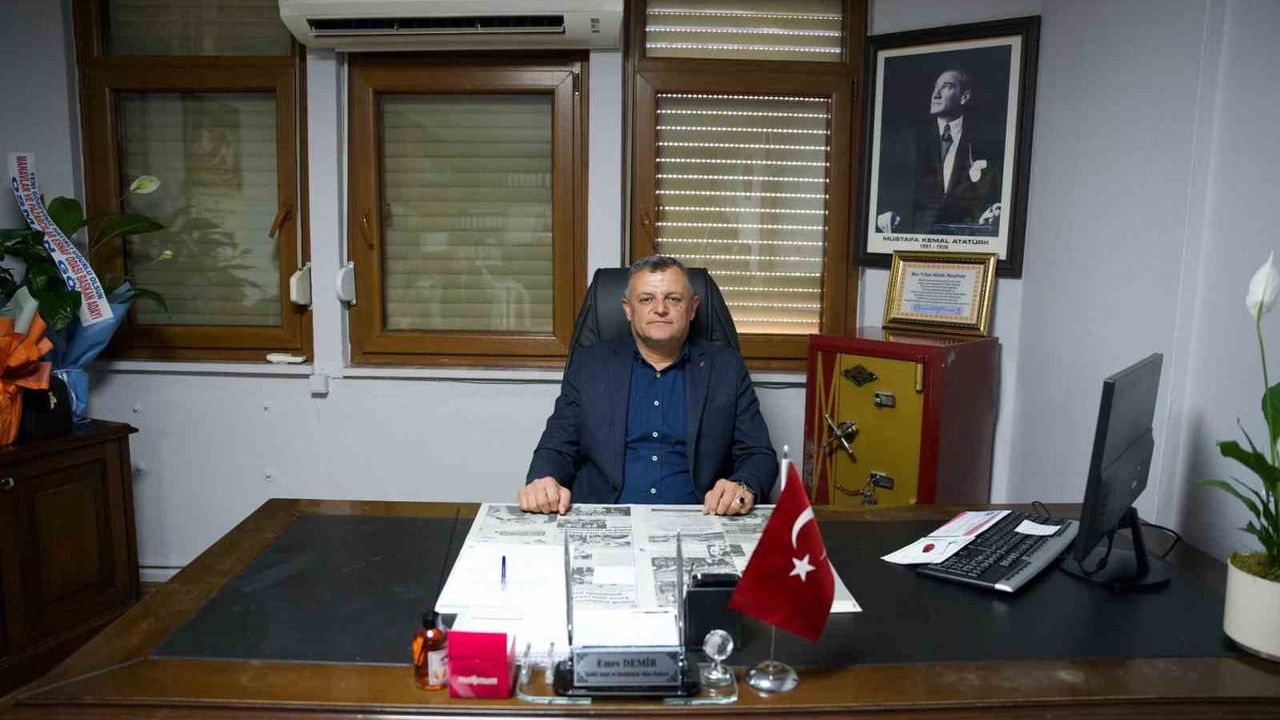 Salihli Esnaf Odası'na Yeni Başkan: Emre Demir Göreve Başladı