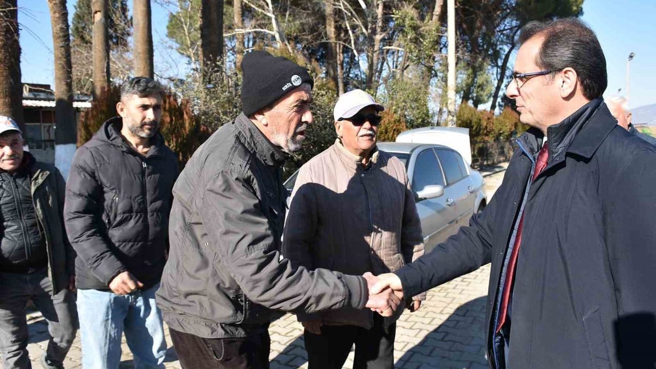 Salihli Kaymakamı Ali Güldoğan Emirhacılı ve Karayahşi'yi Ziyaret Etti