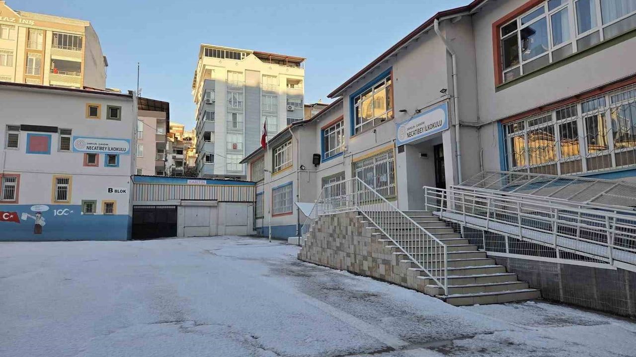 Samsun'da Eğitime 1 Gün Ara: 13 Ocak’ta Kar ve Buzlanma