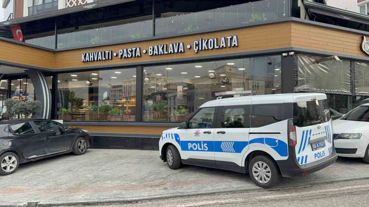 Samsun'da fırında bıçaklı saldırı: 2 genç yaralandı, anlar kamerada