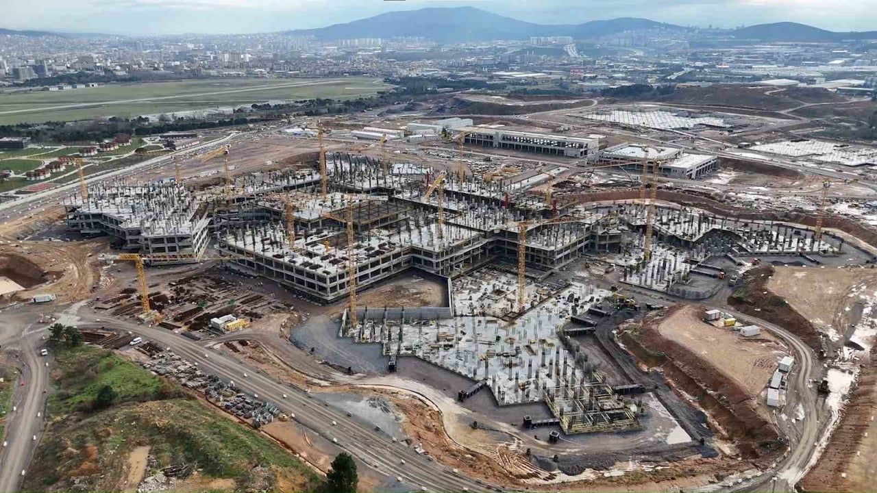 Sancaktepe Şehir Hastanesi Yükseliyor: Türkiye'nin En Büyük Sağlık Kampüsü
