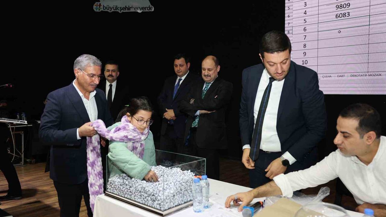 Şanlıurfa Büyükşehir Belediyesi'nde 90 Personel İçin Noter Huzurunda Kura