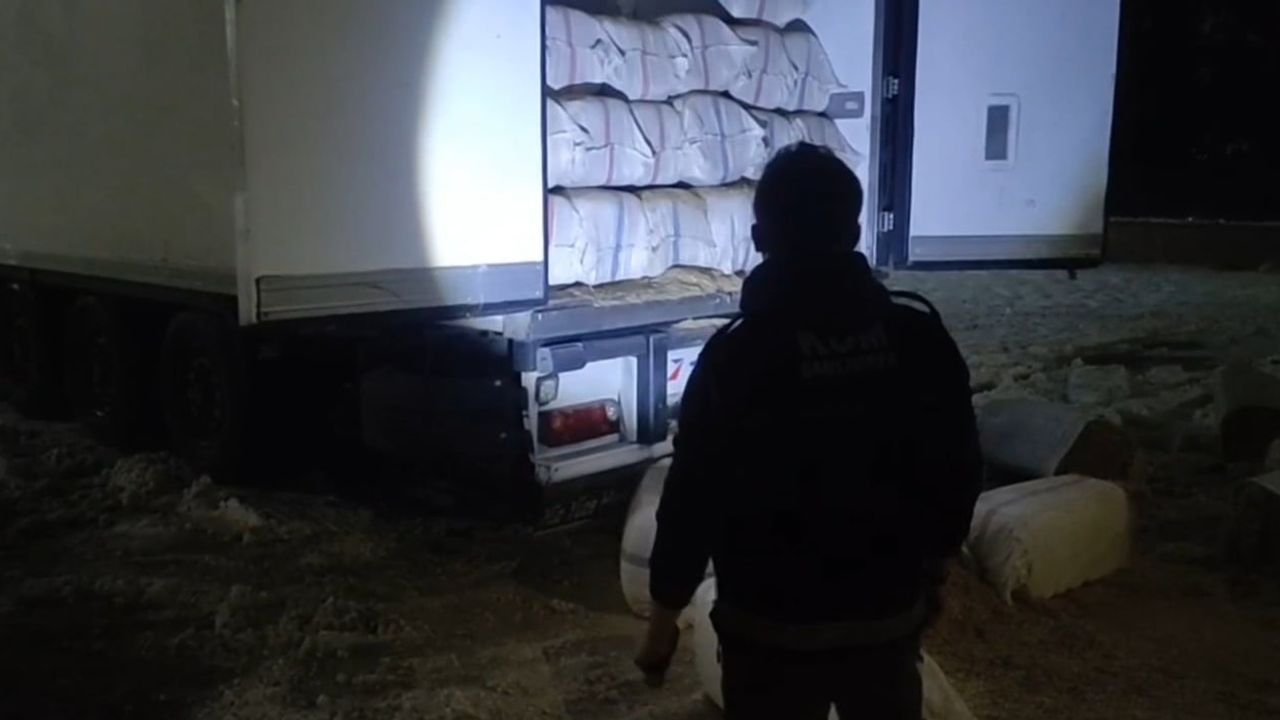 Şanlıurfa'da 15 Milyon TL Değerinde Kaçak Sigara Ele Geçirildi