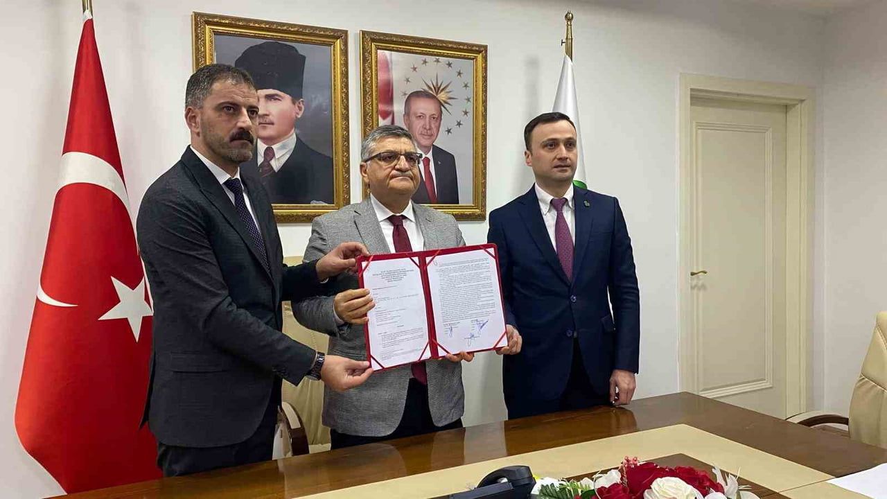 Saraydüzü'ne 9 Milyon TL'lik Çeltik Kurutma Tesisi için İmzalar Atıldı