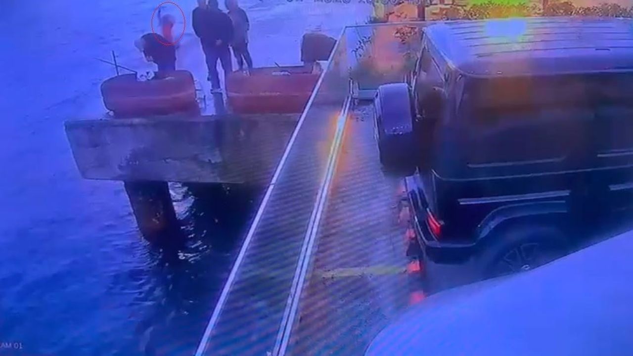 Sarıyer'de Motosikletli Genç Denize Düştü — Güvenlik Kamerası Görüntüleri