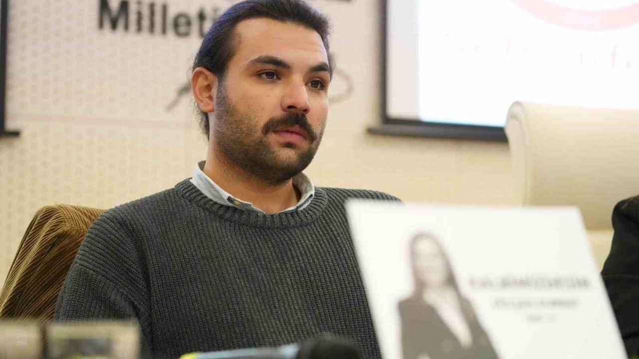 Şehzadeler Belediyesi'nde Başkan Yardımcılığına Esenkaya ve Yılmaz Atandı