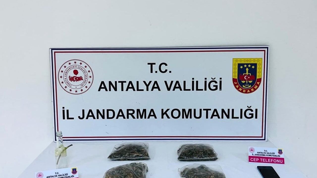 Serik’te Jandarma Operasyonu: 1 Kilo 165 Gram Kubar Esrar Ele Geçirildi