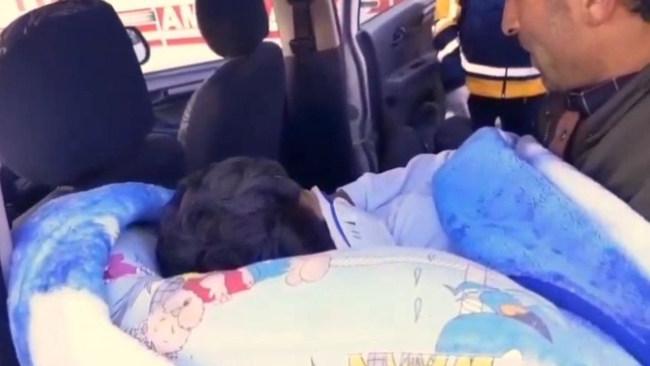 Siirt'te Kar Temizlerken Düşen 16 Yaşındaki M.E. Kurtarıldı