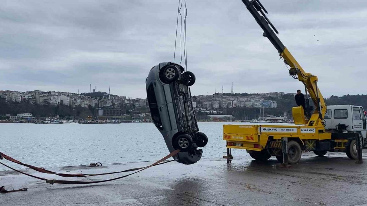 Şile Limanı'nda Otomobil Denize Uçtu: Sürücü Yaralı Kurtarıldı