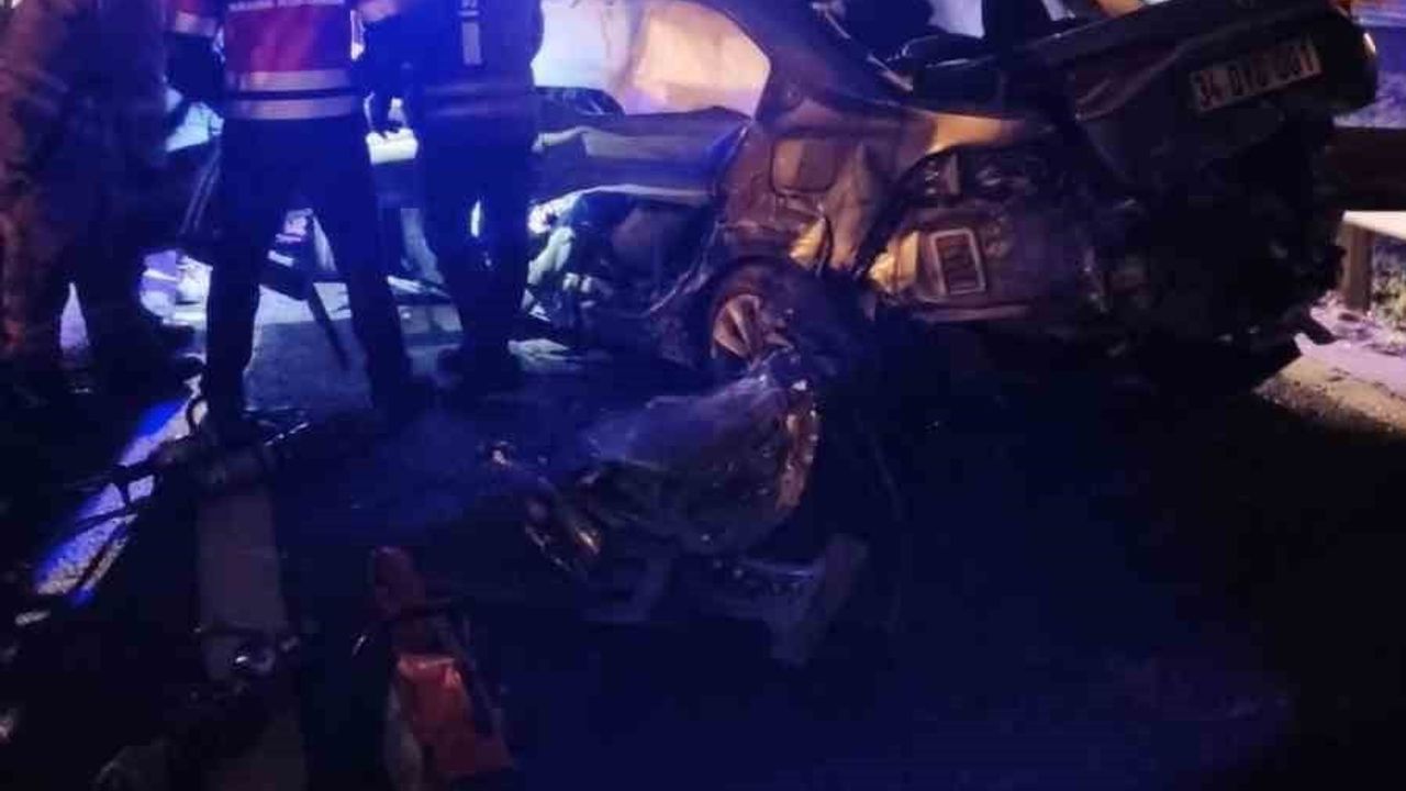 Silivri'de Feci Trafik Kazası: 1 Ölü, 2 Yaralı
