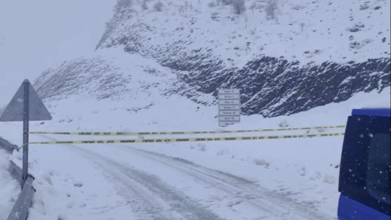 Sincik-Malatya Karayolu Çift Yönlü Ulaşıma Kapandı
