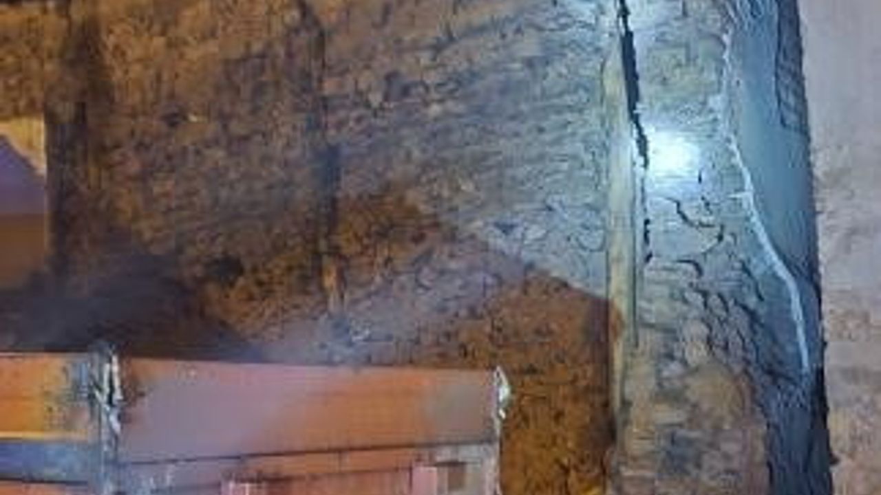 Sındırgı'daki 5.1 Deprem Bursa ve Balıkesir'de Kameralara Yansıdı