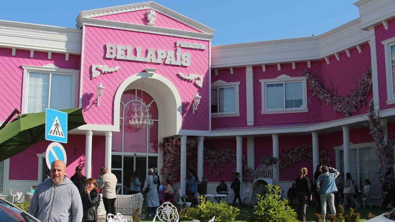 Sinem Çekinmez Güney Afrika'da Güzellik Merkezi Açtı — Adana'da Binlerce Mağdur İddiası