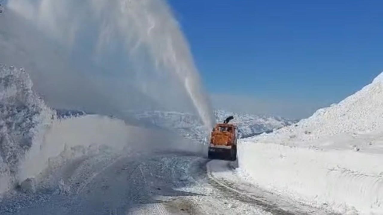 Şırnak-Hakkari İpekyolu 6 Gün Sonra Yeniden Ulaşıma Açıldı
