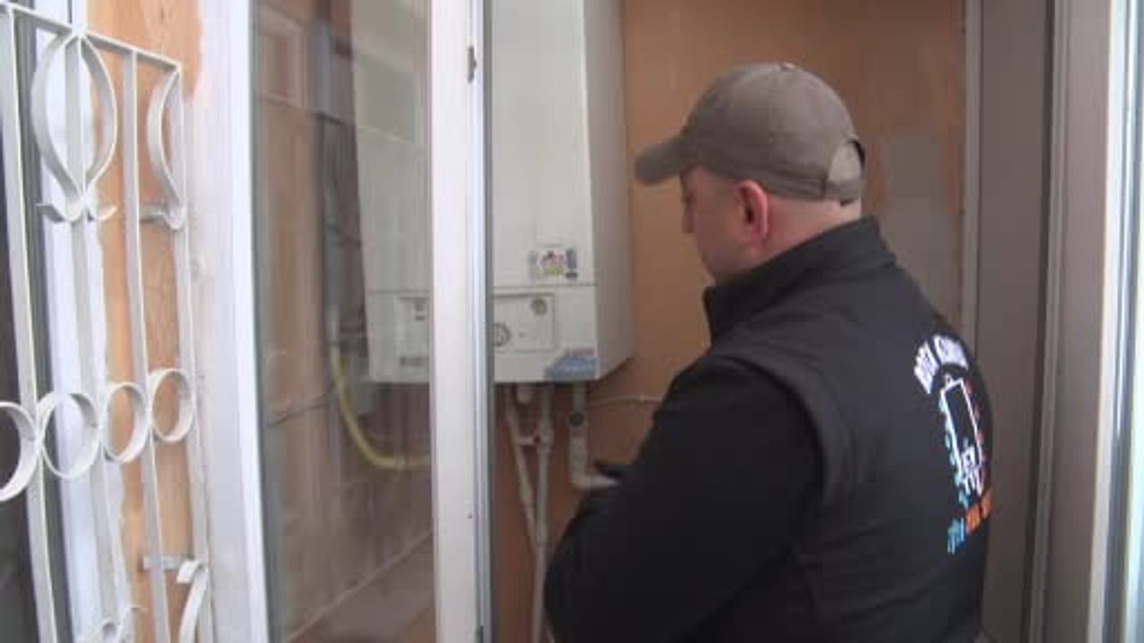 Sivas'ta Kombi Uyarısı: Tasarruf İçin Kapatılan Kombiler Donuyor, 10-15 Bin TL'ye Mal Oluyor