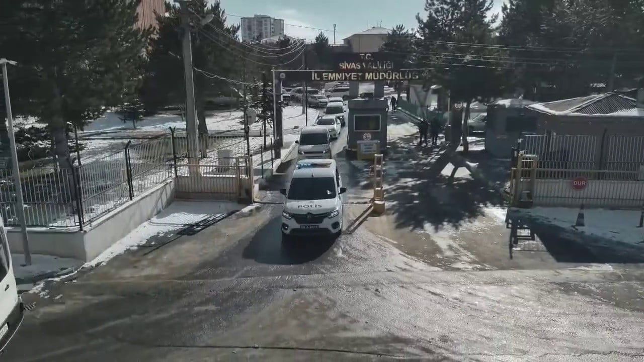 Sivas'ta Narkotik Operasyonu: 9 Gözaltı, 7 Tutuklama